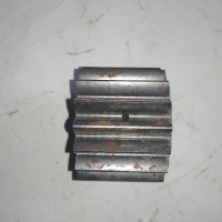 фото Шестерня задньої передачі КПП Z=17 DongFeng 240/244