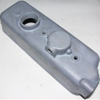 Кришка головки блока циліндрів ГБЦ KM385BT (кришка клапанів) під декомпресор