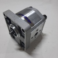 фото НШ-306 правий плоский боковий ХТ24В під штуцер 18/18