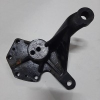 Ричаг поворотний лівий  Дж354